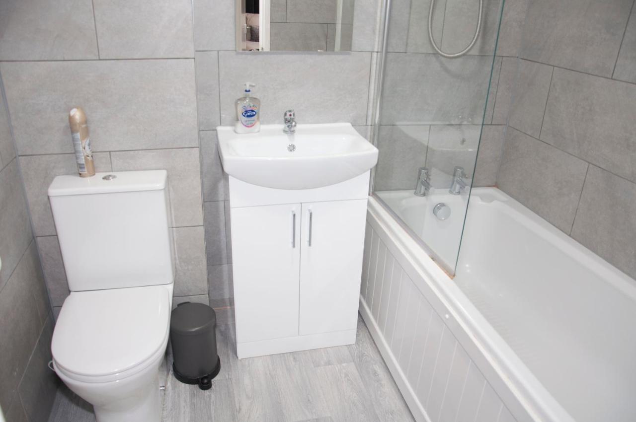 Watford Gemini - Thanet House, Nr Watford Metropolitan, M1,M25 Екстер'єр фото